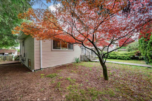 1095 29Th Street E, North Vancouver, BC 