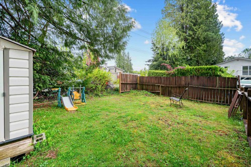 1095 29Th Street E, North Vancouver, BC 