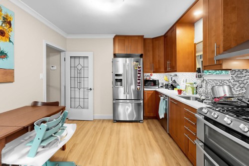 1095 29Th Street E, North Vancouver, BC 