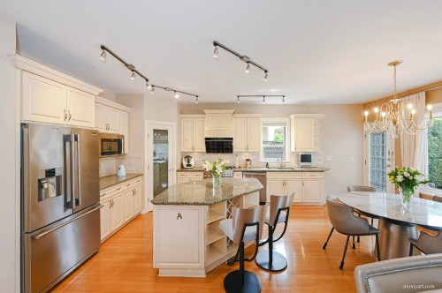 6113 Pearkes Drive, Richmond, BC 