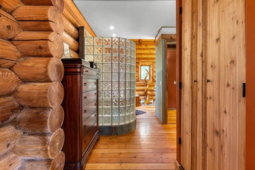 3025 Anmore Creek Way, Anmore, BC 