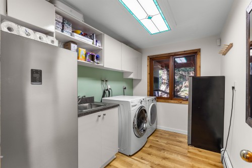 3025 Anmore Creek Way, Anmore, BC 