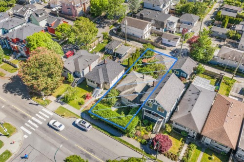 880 33Rd Avenue E, Vancouver, BC 