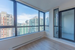 2501-909 Mainland Street  Vancouver, BC V6B 1S3