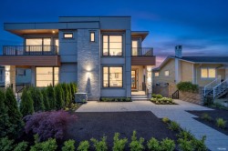 946 Dansey Avenue  Coquitlam, BC V3K 3G7