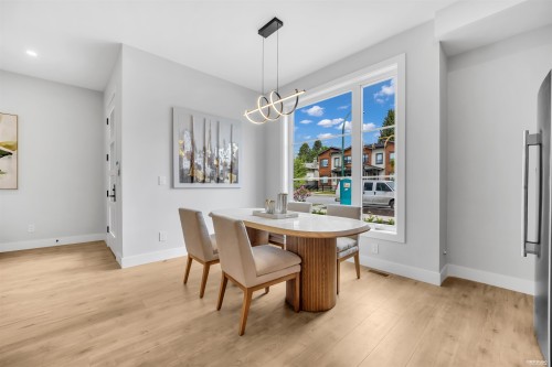 946 Dansey Avenue, Coquitlam, BC 