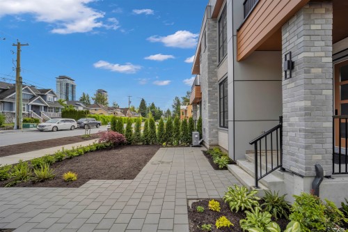946 Dansey Avenue, Coquitlam, BC 