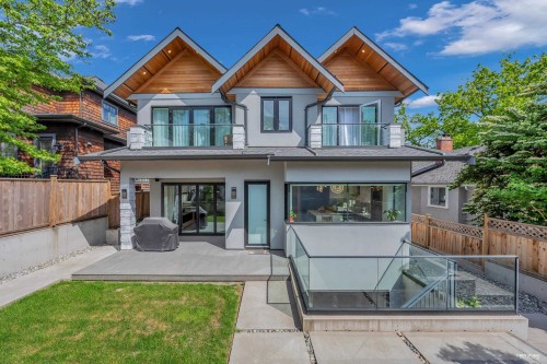 3514 27Th Avenue W, Vancouver, BC 