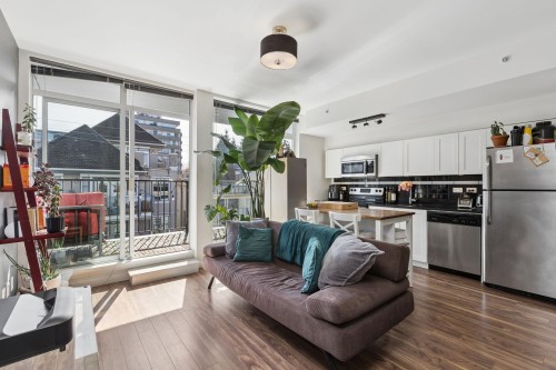 406-2511 Quebec Street  Vancouver, BC V5T 0B6