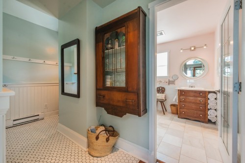 4981 Geer Road, Sechelt, BC - Indoor