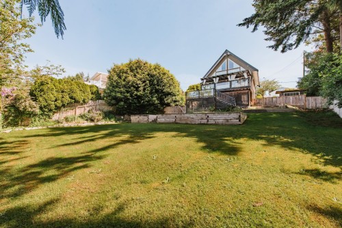 4981 Geer Road, Sechelt, BC - Outdoor