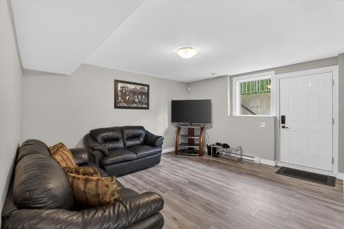 1213 Burkemont Place, Coquitlam, BC 
