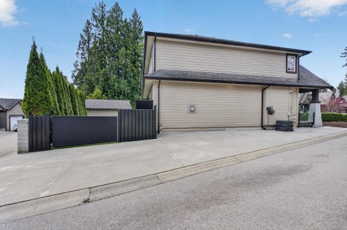 1213 Burkemont Place, Coquitlam, BC 