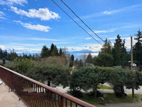 4934 Geer Road, Sechelt, BC 