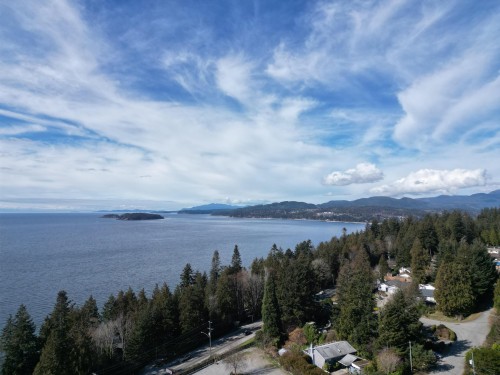 4934 Geer Road, Sechelt, BC 