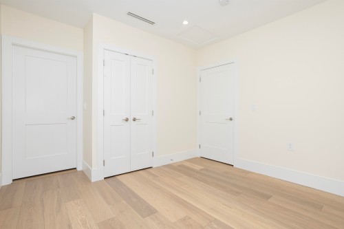 1470 57Th Avenue W, Vancouver, BC 
