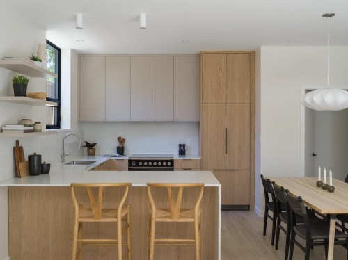 891 21St Avenue E, Vancouver, BC 