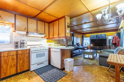 55-21163 Lougheed Highway, Maple Ridge, BC 