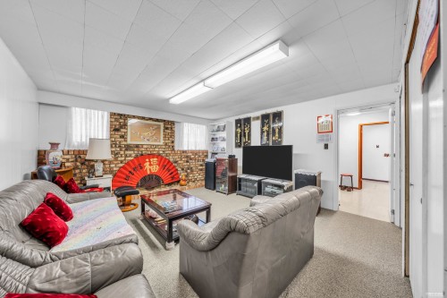 580 64Th Avenue W, Vancouver, BC 