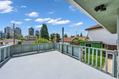 580 64Th Avenue W, Vancouver, BC 