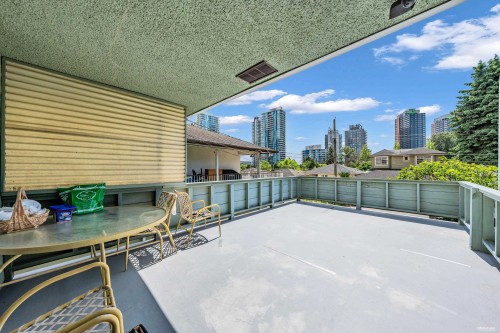 580 64Th Avenue W, Vancouver, BC 