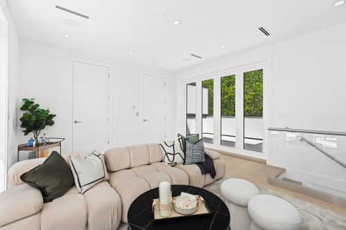 2-5061 Blenheim Street, Vancouver, BC 