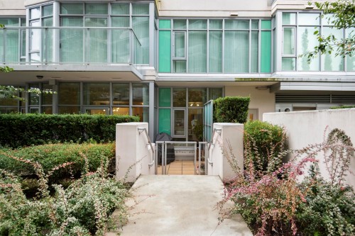 112-185 Victory Ship Way  North Vancouver, BC V7L 0G2