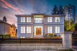 9977 Sullivan Street Burnaby, BC V3J 1J1
