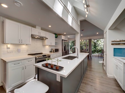 6165 Coracle Drive, Sechelt, BC 