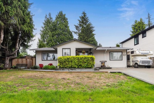 12214 211 Street Street  Maple Ridge, BC V2X 8C9
