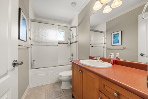 9044 Railway Avenue, Richmond, BC 