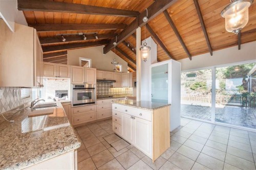 2685 Skilift Place, West Vancouver, BC 