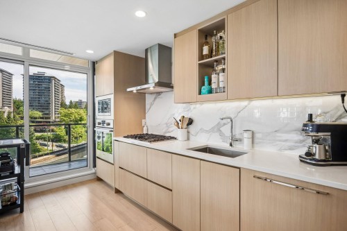 404-4880 Lougheed Highway, Burnaby, BC 