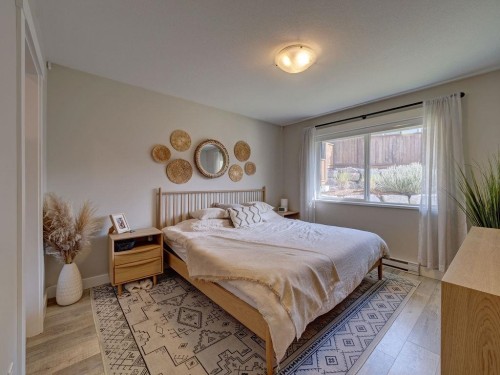 6078 Kingbird Avenue, Sechelt, BC 