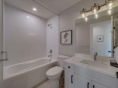 6078 Kingbird Avenue, Sechelt, BC 