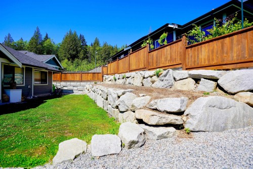 6078 Kingbird Avenue, Sechelt, BC 