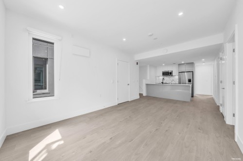 2210 1St Avenue E, Vancouver, BC 