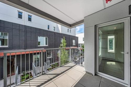 2210 1St Avenue E, Vancouver, BC 