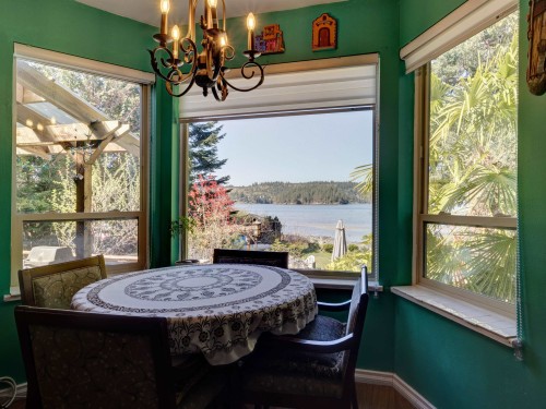 6283 Sechelt Inlet Road, Sechelt, BC 