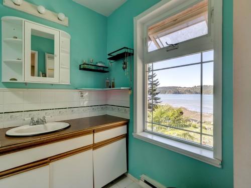 6283 Sechelt Inlet Road, Sechelt, BC 
