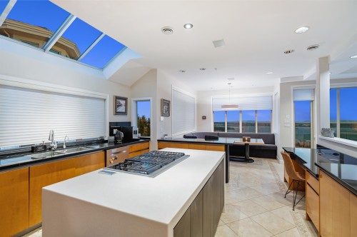 1526 Chippendale Court, West Vancouver, BC 
