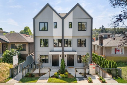 5-2240 40Th Avenue E, Vancouver, BC - Outdoor With Facade