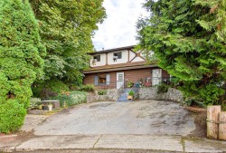 830 Ingersoll Avenue  Coquitlam, BC V3J 4L9
