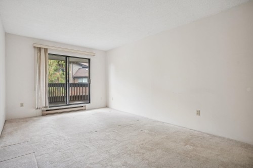 249-7471 Minoru Boulevard, Richmond, BC - Indoor Photo Showing Other Room