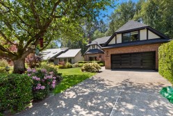 9927 Rathburn Drive Burnaby, BC V3J 7J5