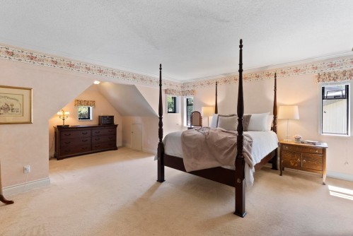 9927 Rathburn Drive, Burnaby, BC 