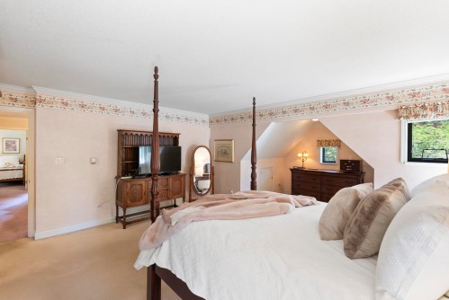 9927 Rathburn Drive, Burnaby, BC 