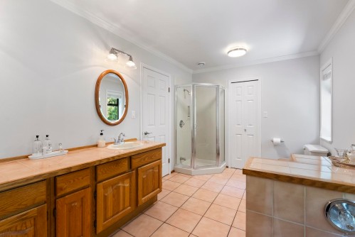9927 Rathburn Drive, Burnaby, BC 