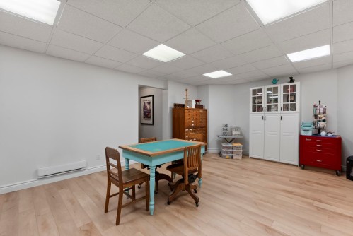 9927 Rathburn Drive, Burnaby, BC 