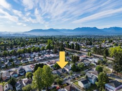 1-4967 Spencer Street  Vancouver, BC V5R 3Z9